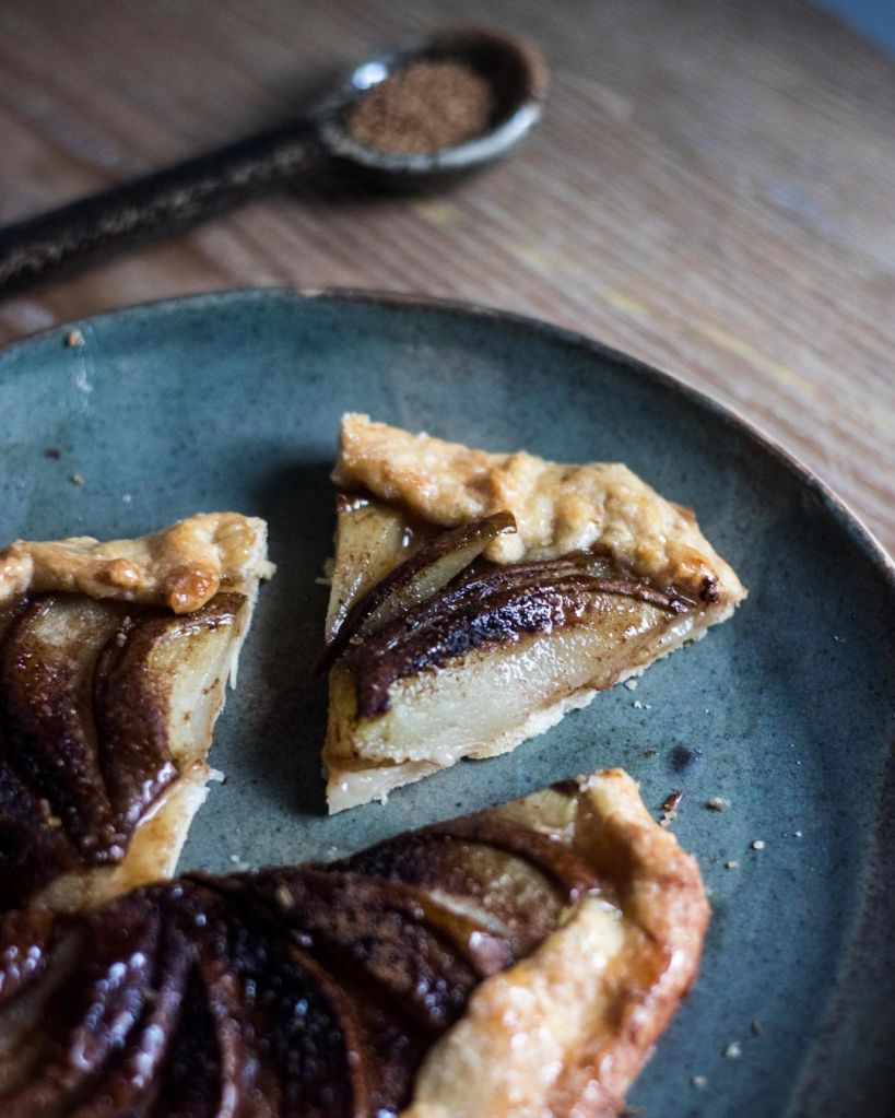 Vegán körtés galette vagy pite.