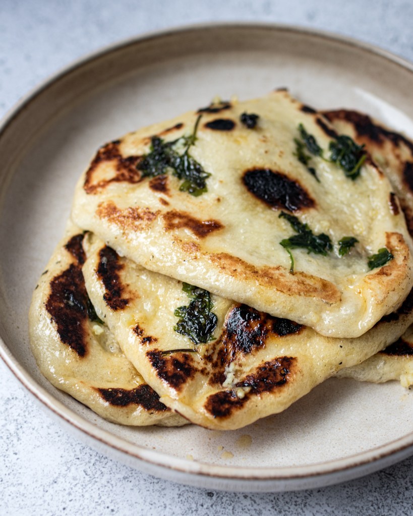 Vegán naan kenyér.