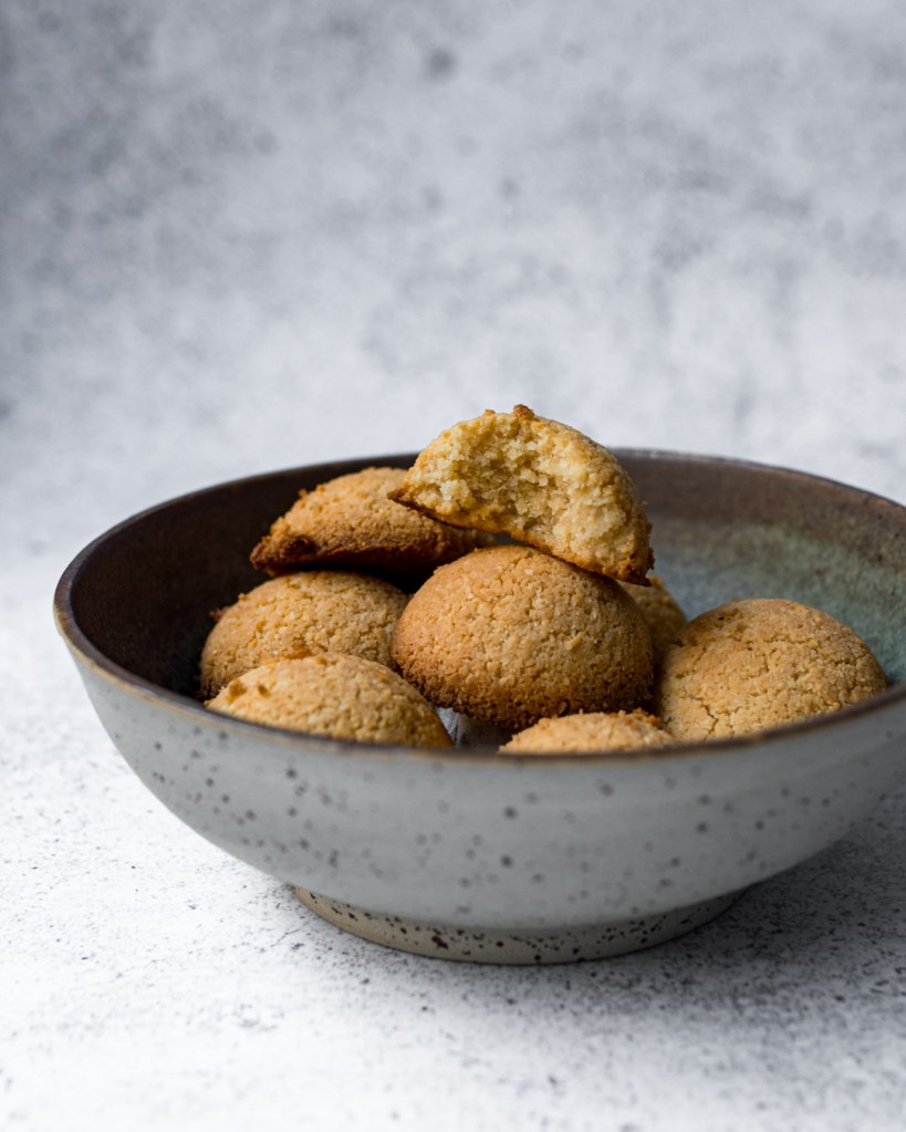 Vegán és gluténmentes kókuszcsók.