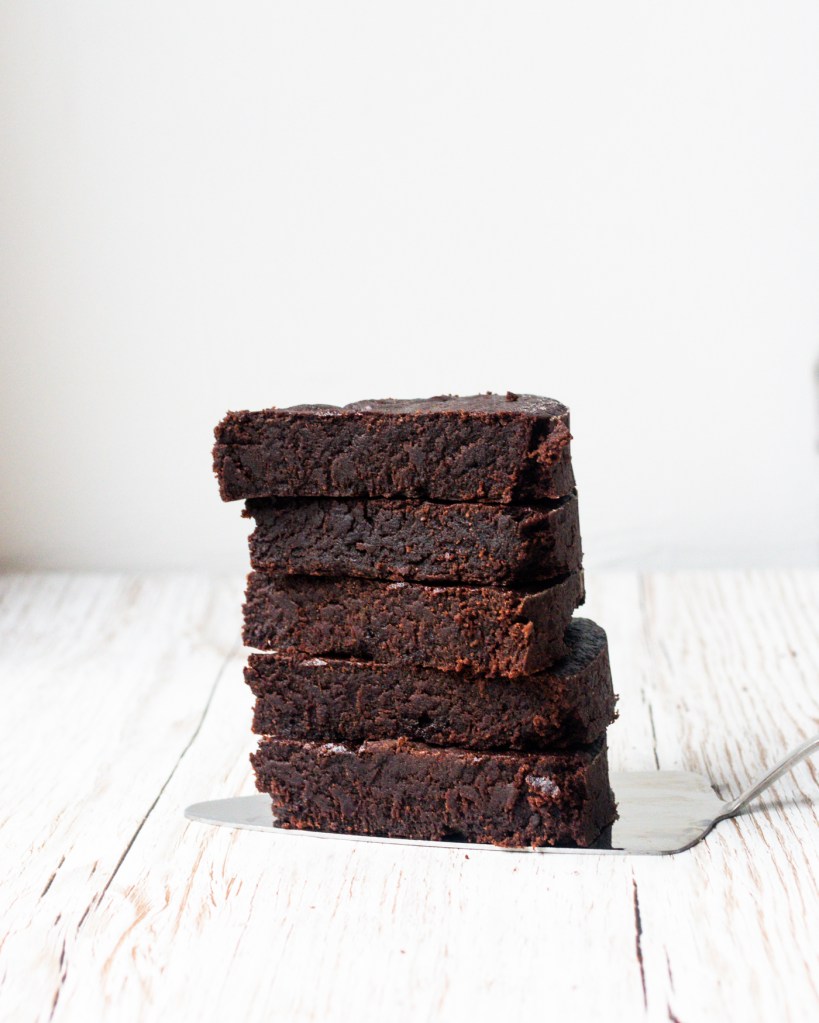 Ikea vegán svéd csokitorta.