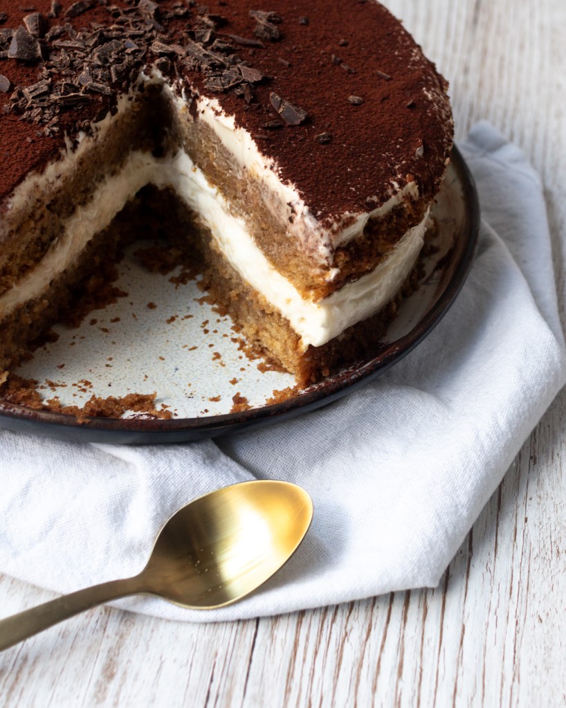 Vegán tiramisutorta.