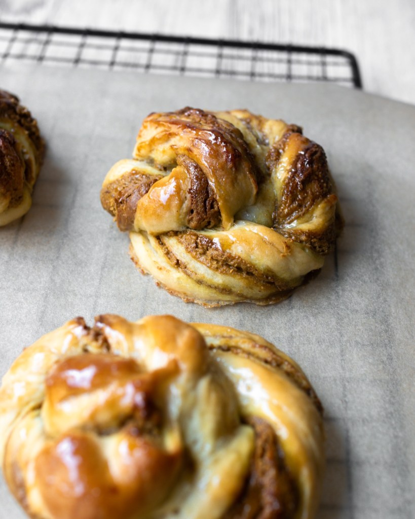 Vegán pisztáciás mini babka.