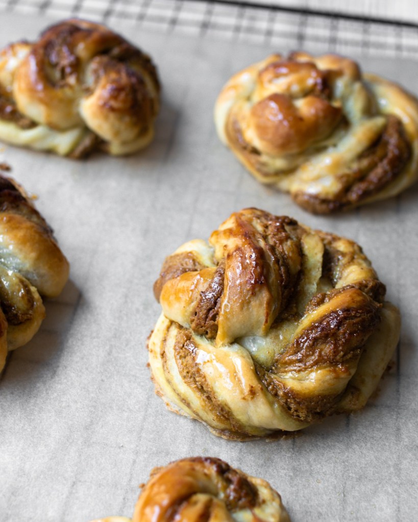 Vegán pisztáciás mini babka.