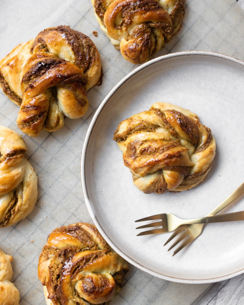 Vegán pisztáciás mini babka.
